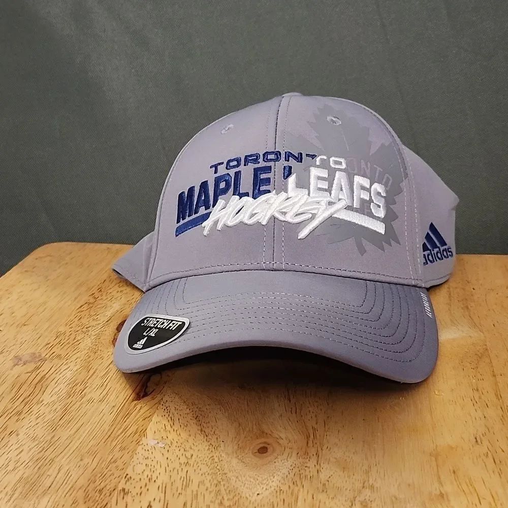 Adidas Toronto Maple Leafs NHL L/XL Hat - New